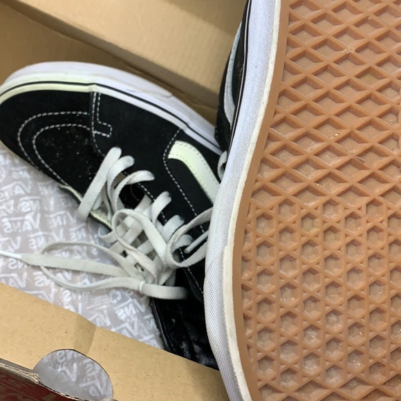 Black vans - Picture 2 of 2